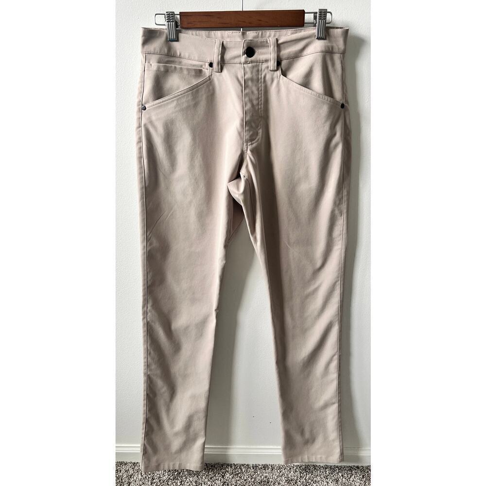 Myles Make Moves tour pant size small